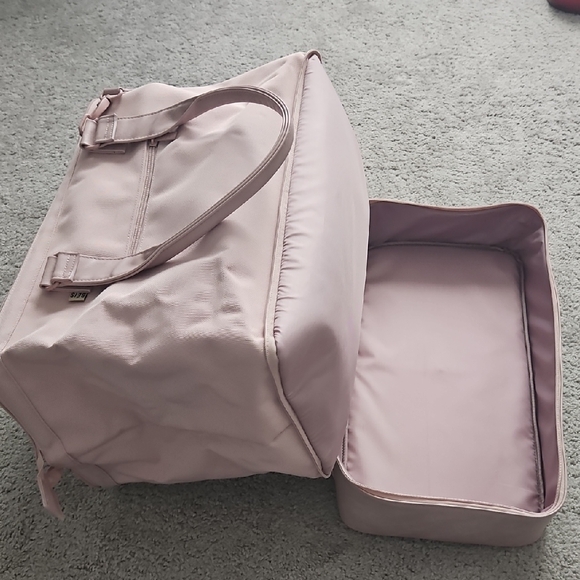 BEIS Weekender Pink Travel Bag - Picture 5 of 5